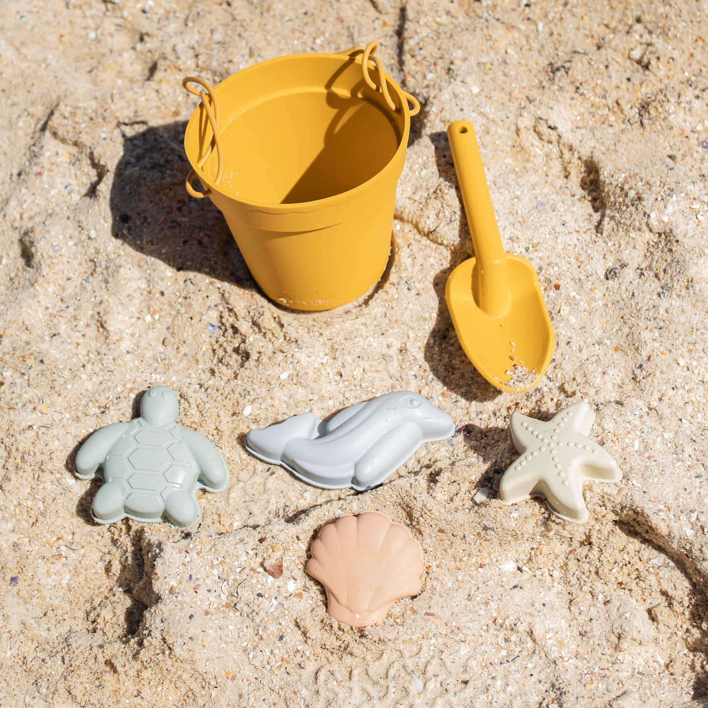 BEACH TOY SET - MUSTARD