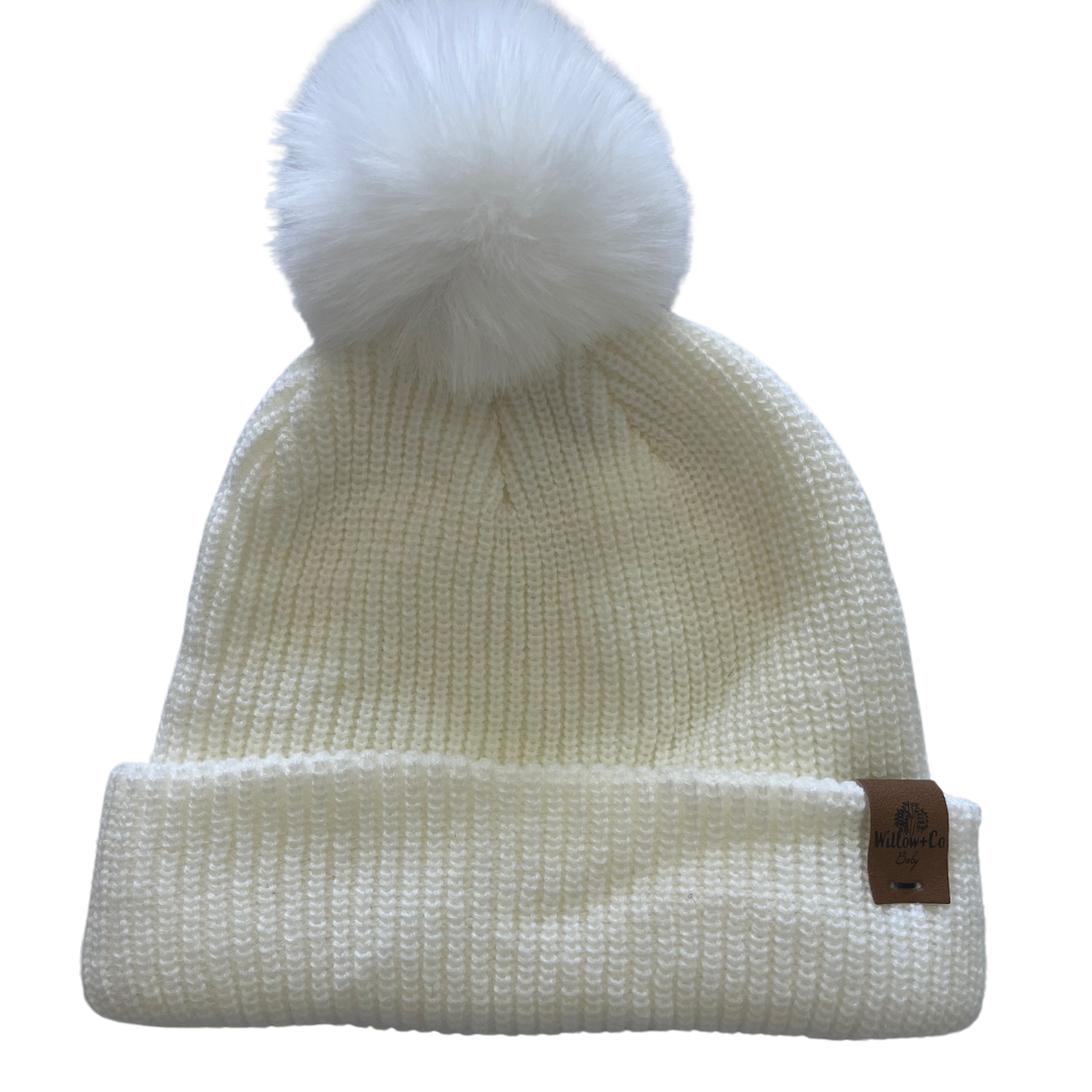 KNITTED POMPOM BEANIE - WHITE