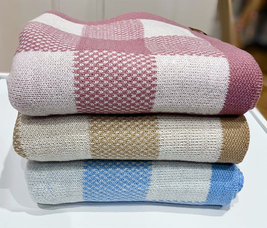 GINGHAM KNIT BLANKETS