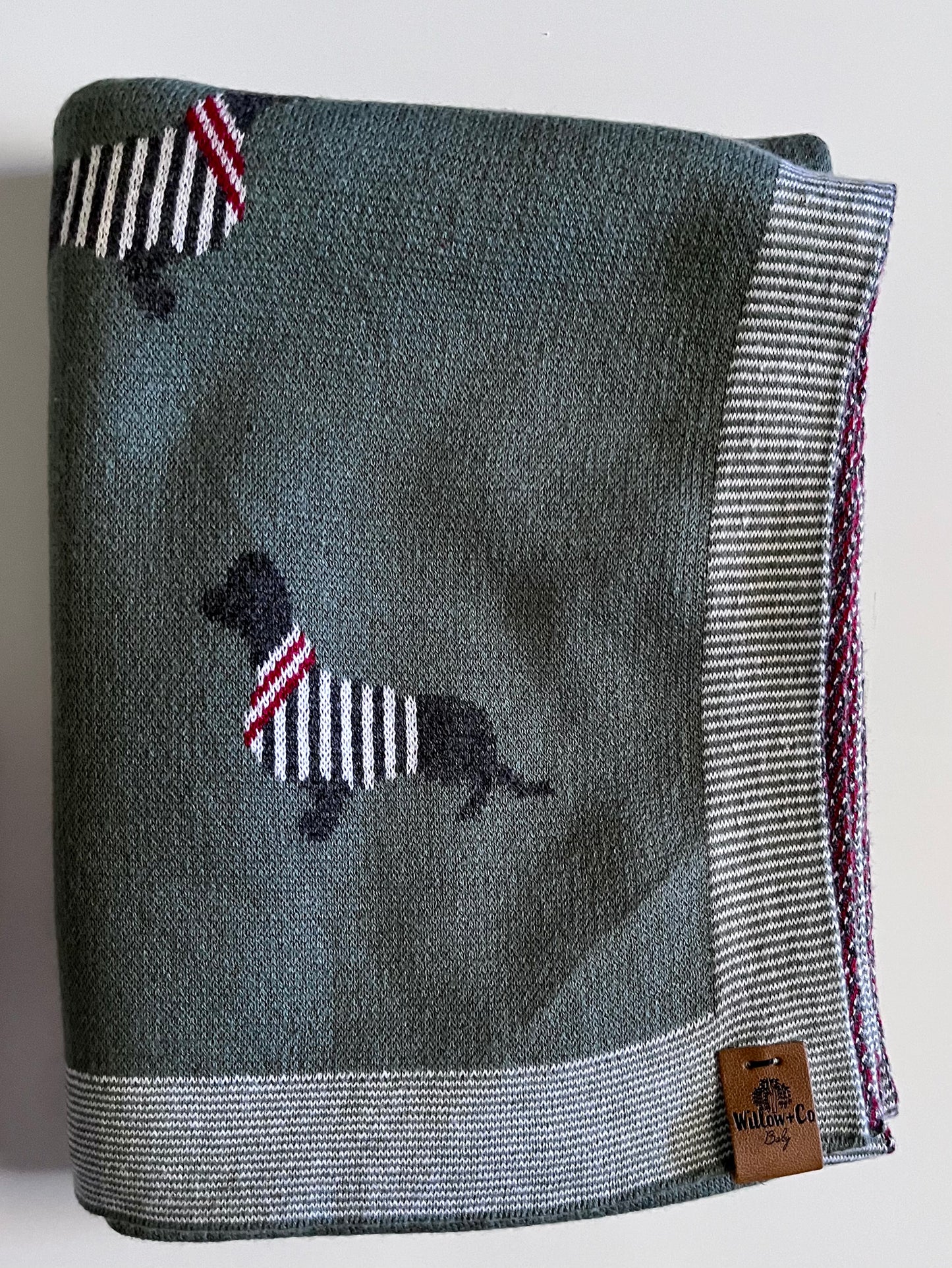 KNITTED BLANKET - SAUSAGE DOGS