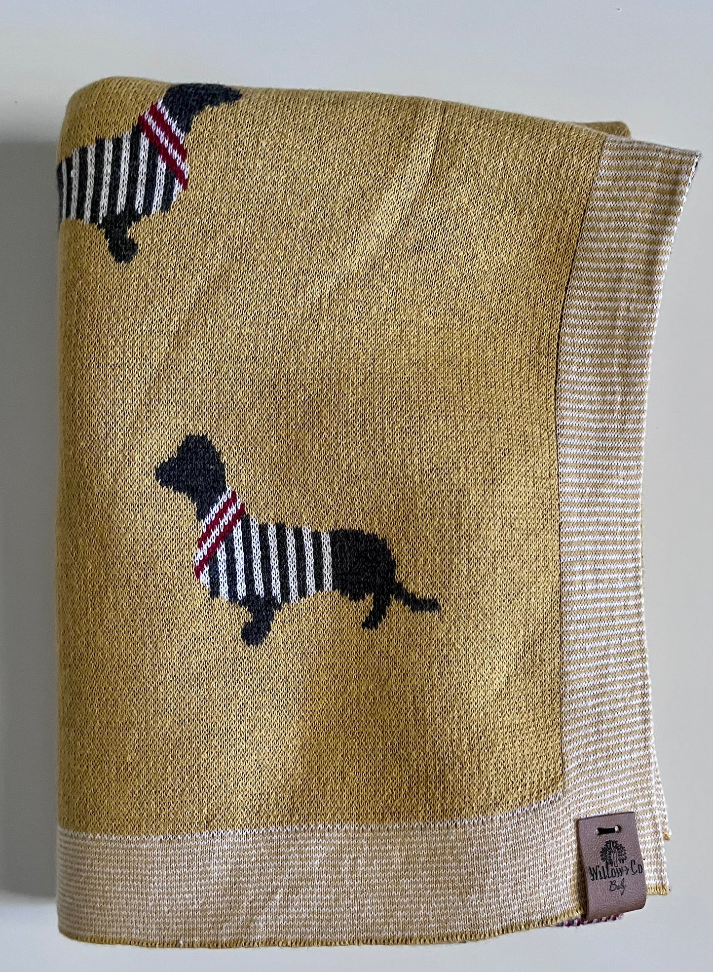KNITTED BLANKET - SAUSAGE DOGS