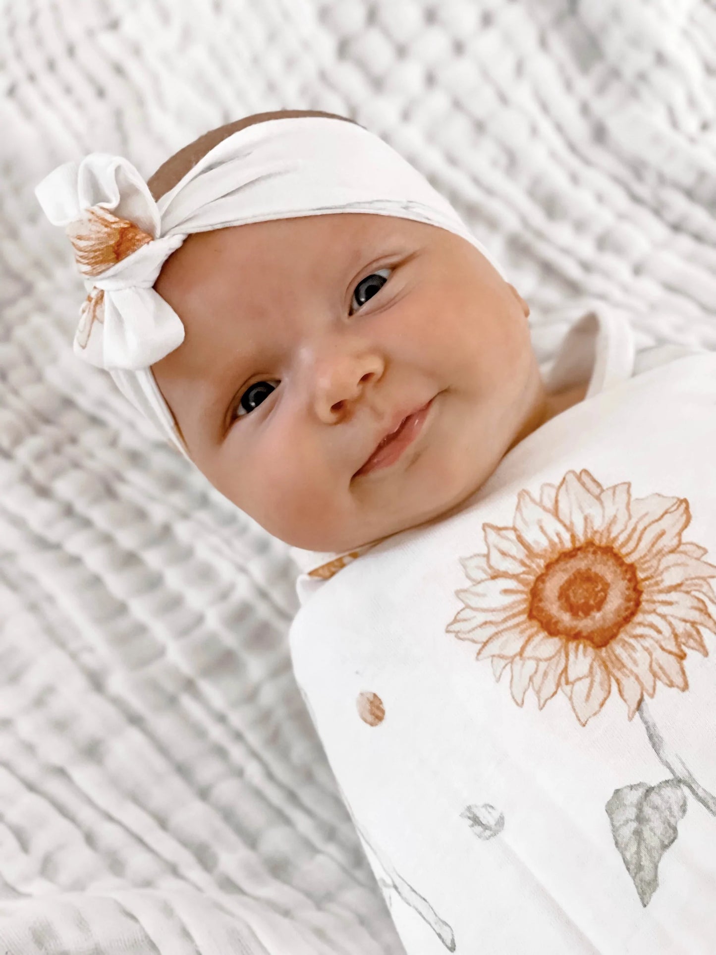SUNFLOWER FIELDS SWADDLE SET
