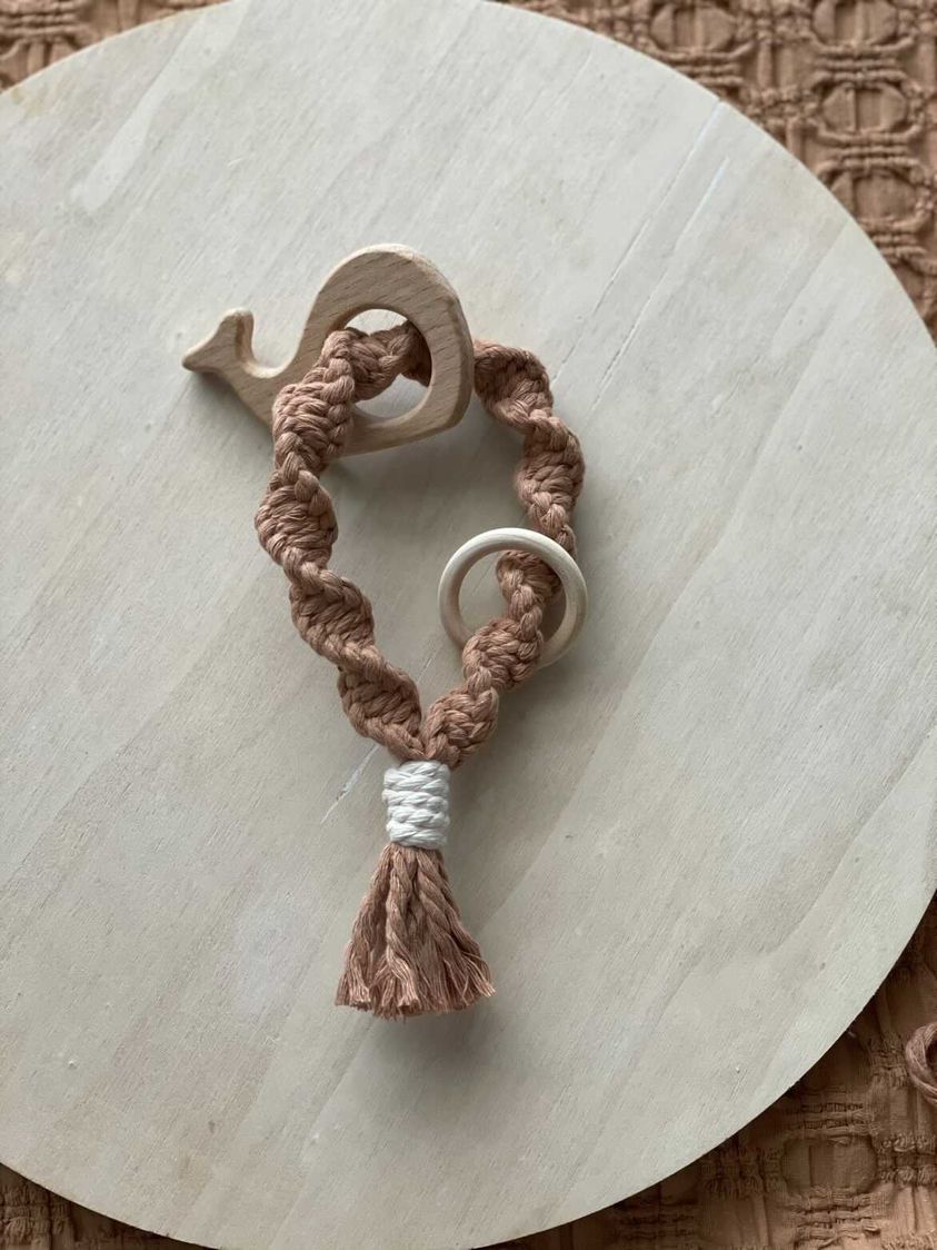 MACRAME BABY RATTLE TEETHER - DUSTY ROSE