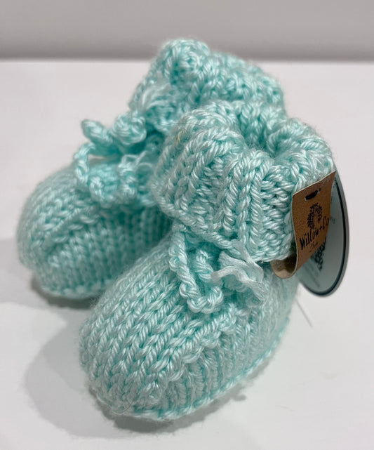 HAND KNITTED BOOTIES - MINT